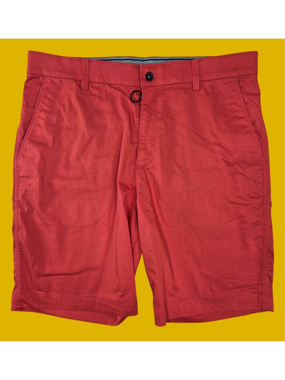 Nike Dri-Fit Mens Red Casual Shorts Size 36 With Zip Closure & Pockets